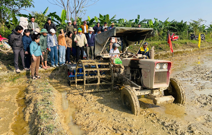 Sản xuất lúa theo hướng hữu cơ bằng phương pháp sạ cụm